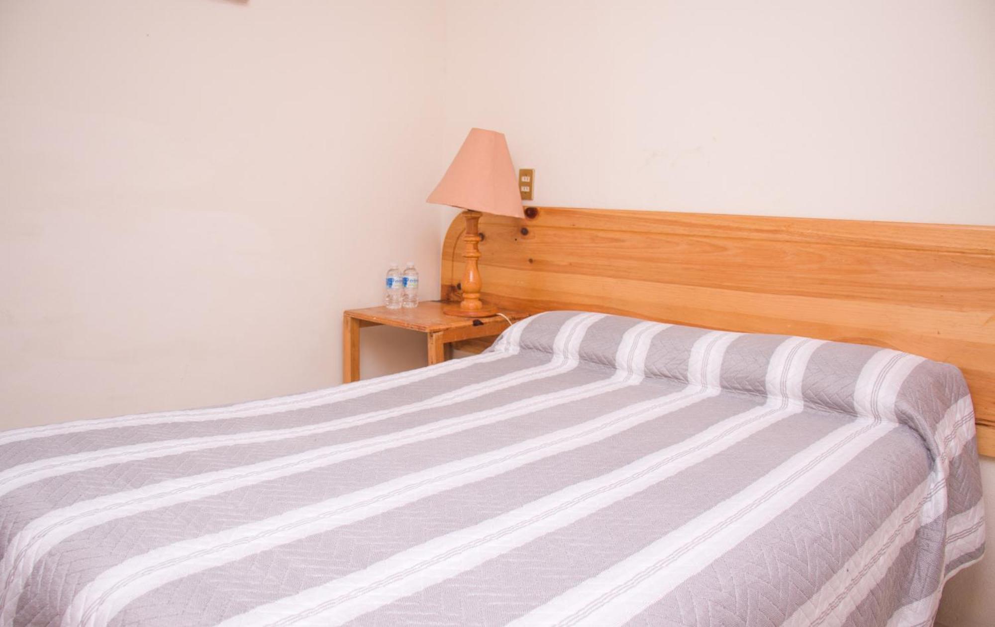 Hotel Miramar San Cristóbal de Las Casas エクステリア 写真